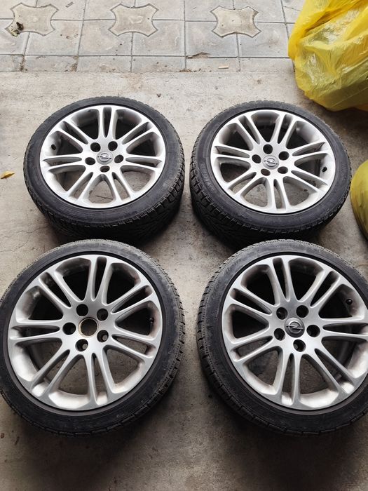 Jante cu cauciucuri de vara și iarna 225/45 R18