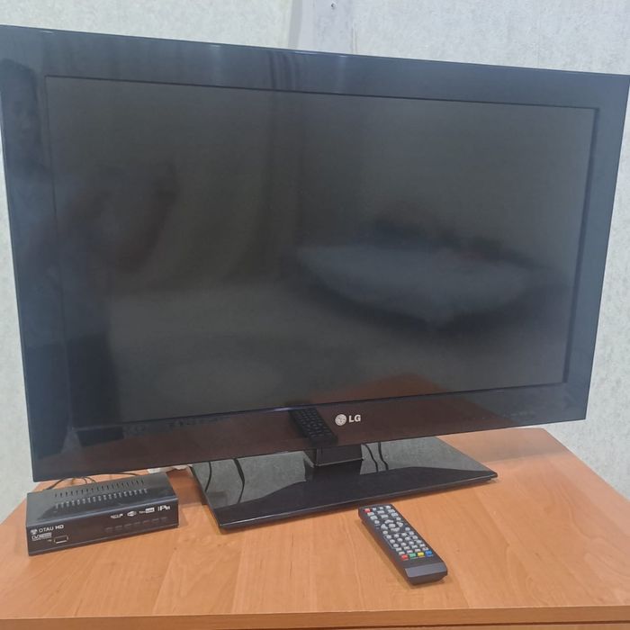 телевизор LG 81 см