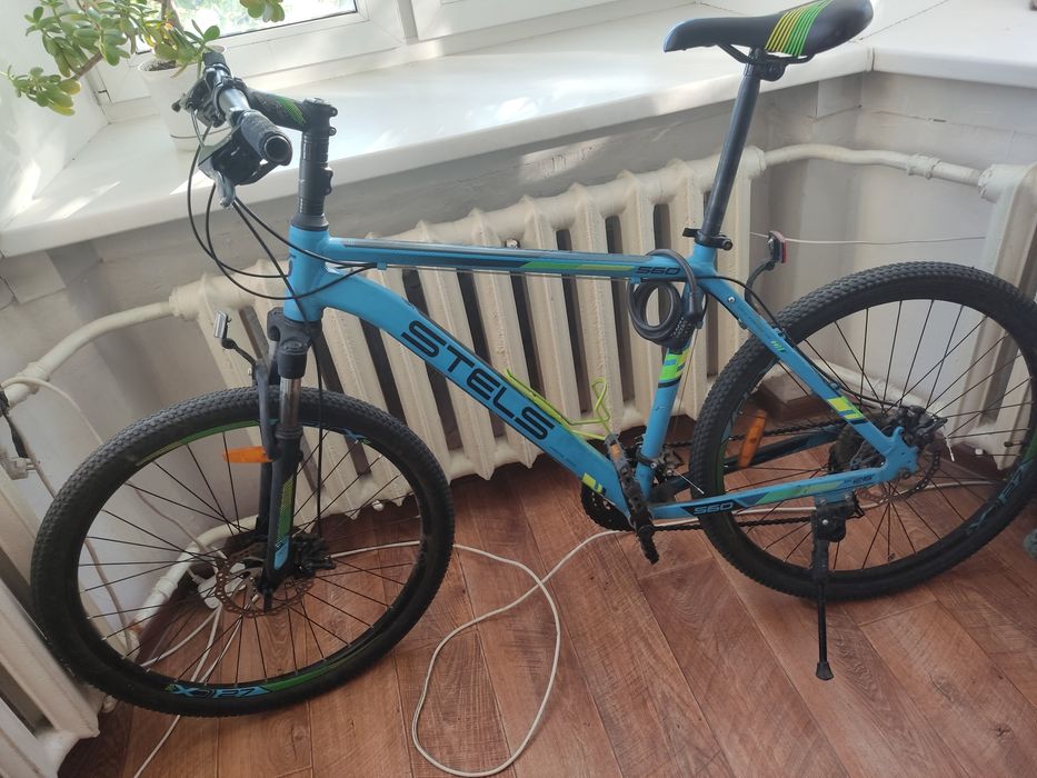 Велосипед скоростной Stels синего цвета 26 колеса 19 рама