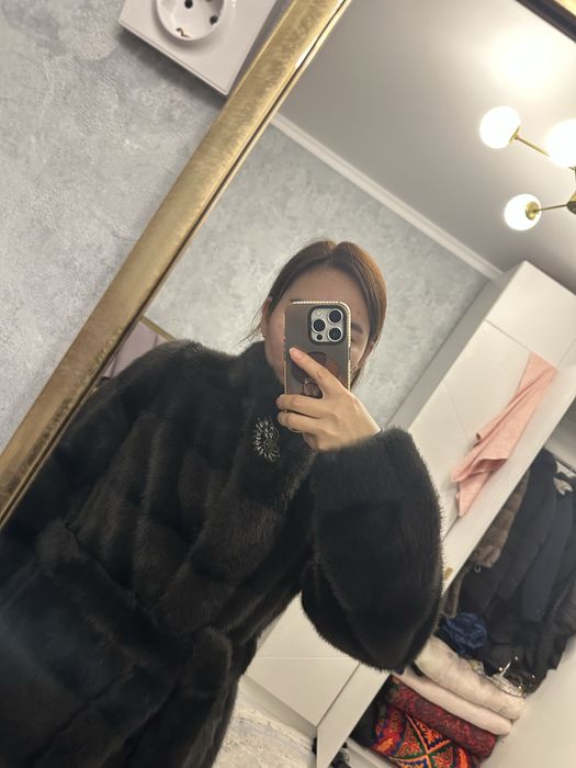 Продам Шубу ( эко норка новая )