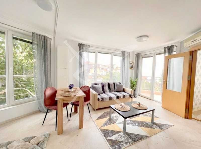 Продава се Двустаен апартамент в Свети Влас - 56 кв.м за 1474 €/кв.м - Снимка #1