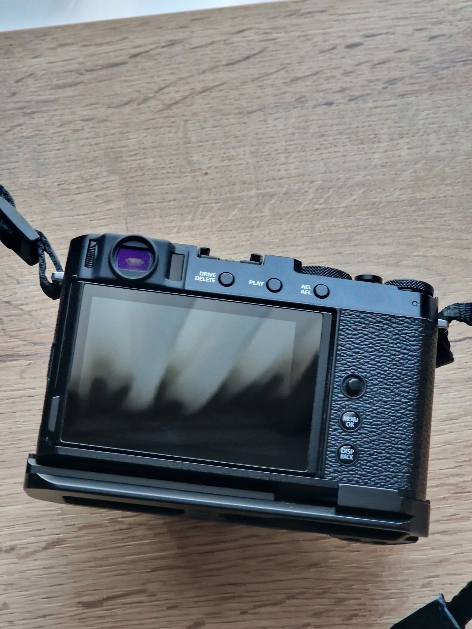 Fujifilm X-E4 + 27mm 2.8