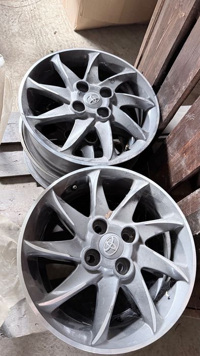 Джанти Toyota Yaris Hybrid 15 оригинални