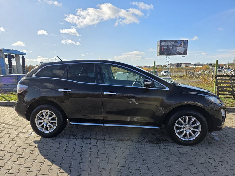 Vând sau schimb Mazda CX-7