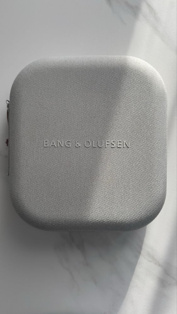 Слушалки  Bang and Oufsen BEOPLAY HX