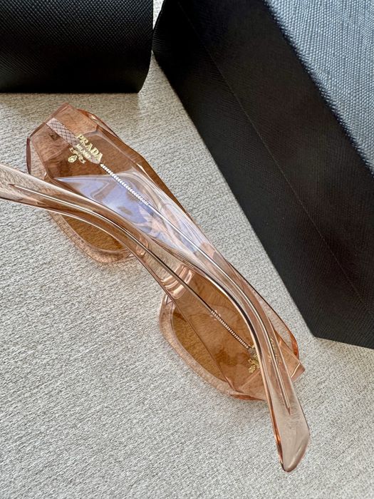 Очила Prada Symbole