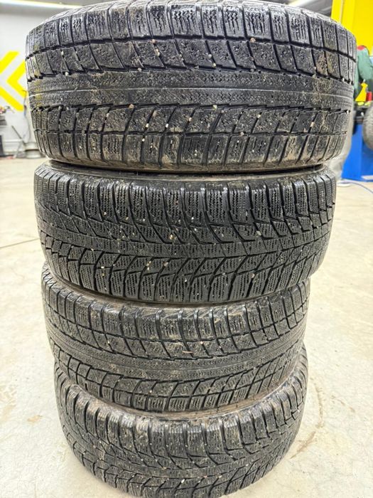 Продам зимние шины (липучка) Triangle 205/55 R16