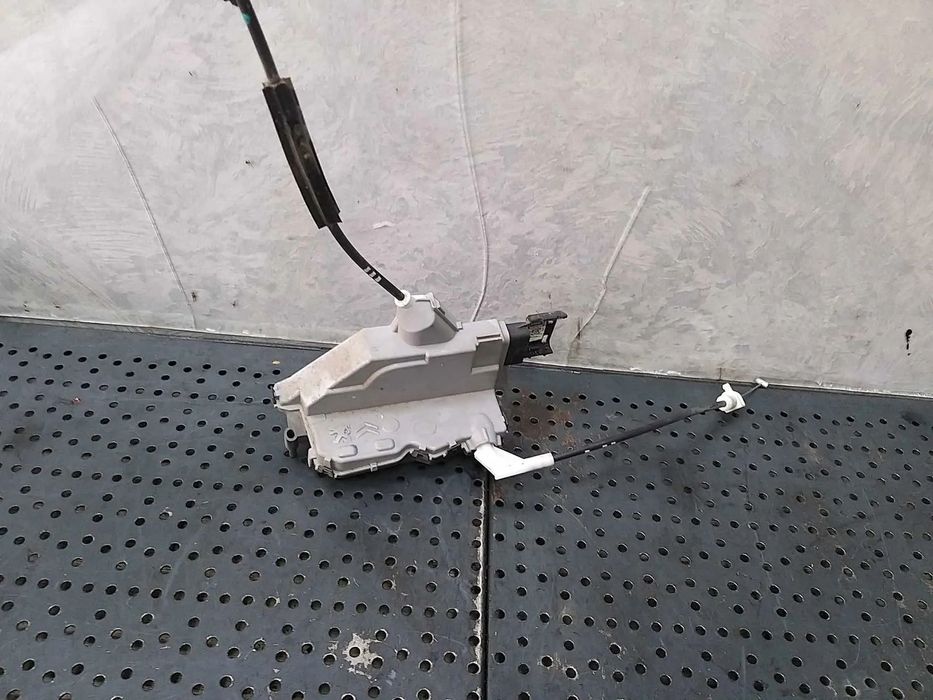 Broasca usa dreapta spate citroen c3 2