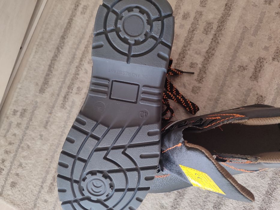 Летний спець обувь новый