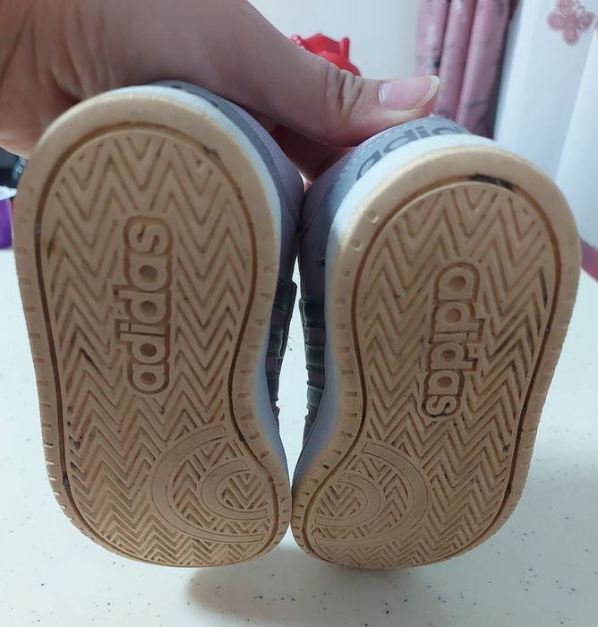 Adidasi inalti Adidas