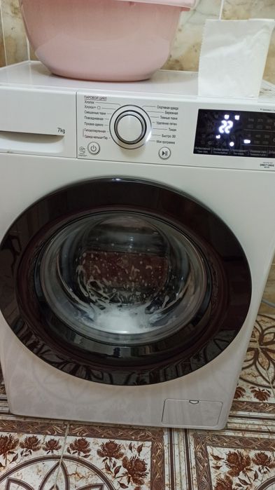 Продам машинку стиральную