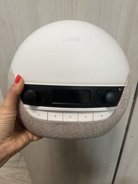 Boxa bluetooth, radio ,ceas desteptator , lumina veghe