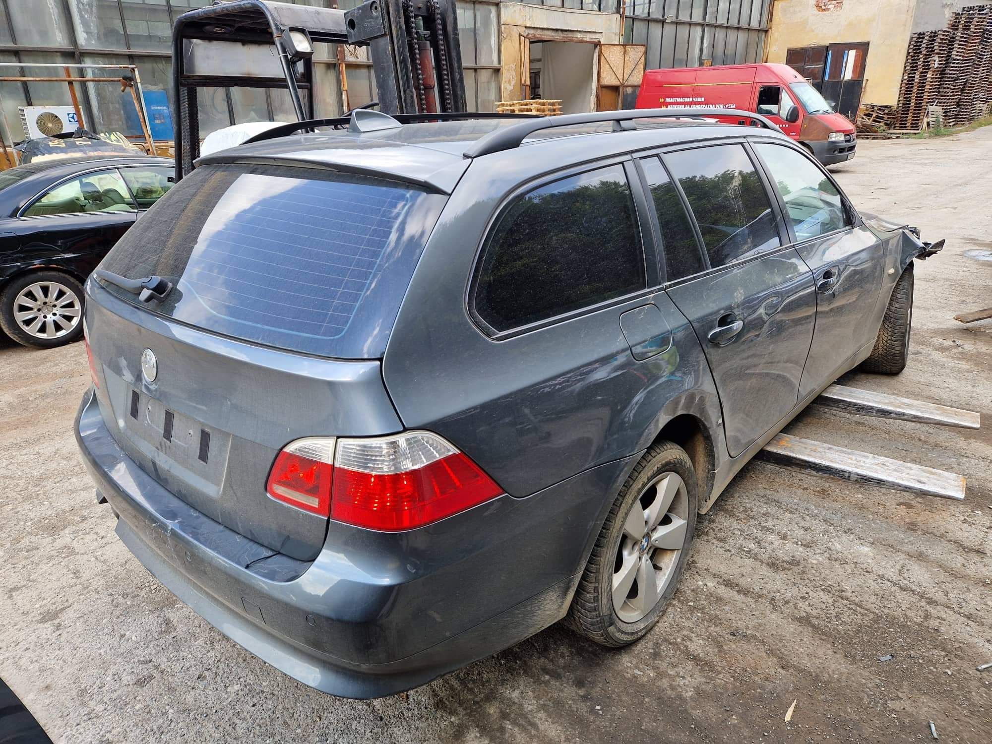 BMW E61 530XD 231кс автоматик кожа комби НА ЧАСТИ!