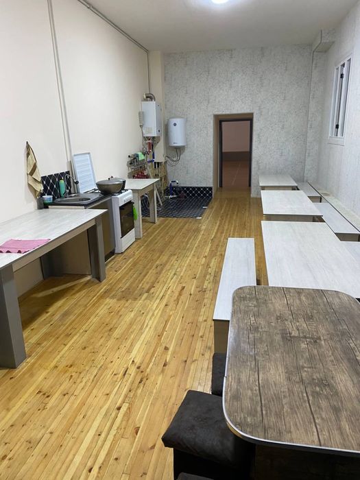 Mexmon uyi xostel . Er va xotinga joyimiz yuq