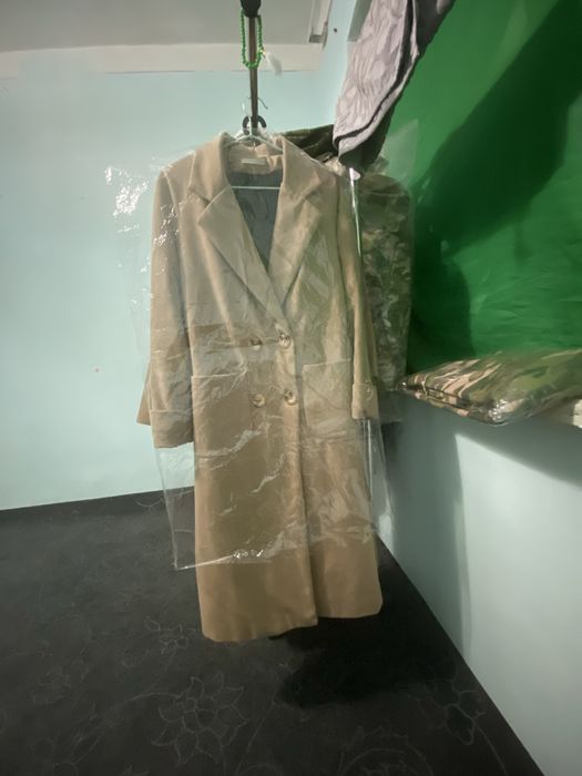 Palto qishki qalin pitiqi chiqmagan marerali vashe zor