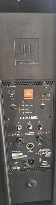 Vănd boxe active JBL