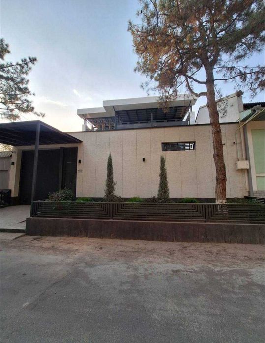 Продается дом  в М.Улугбекском р-не (Амир-Темур)