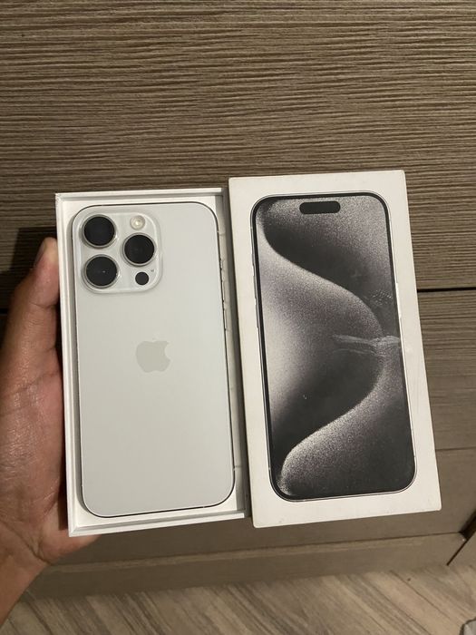Айфон 15 про с коробкой
