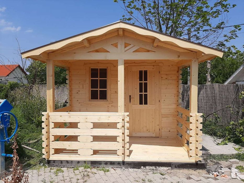 Cabane și căsuțe din lemn pe piloni