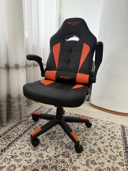 Продам игровое кресло