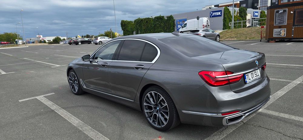 BMW Seria 7 Xdrive