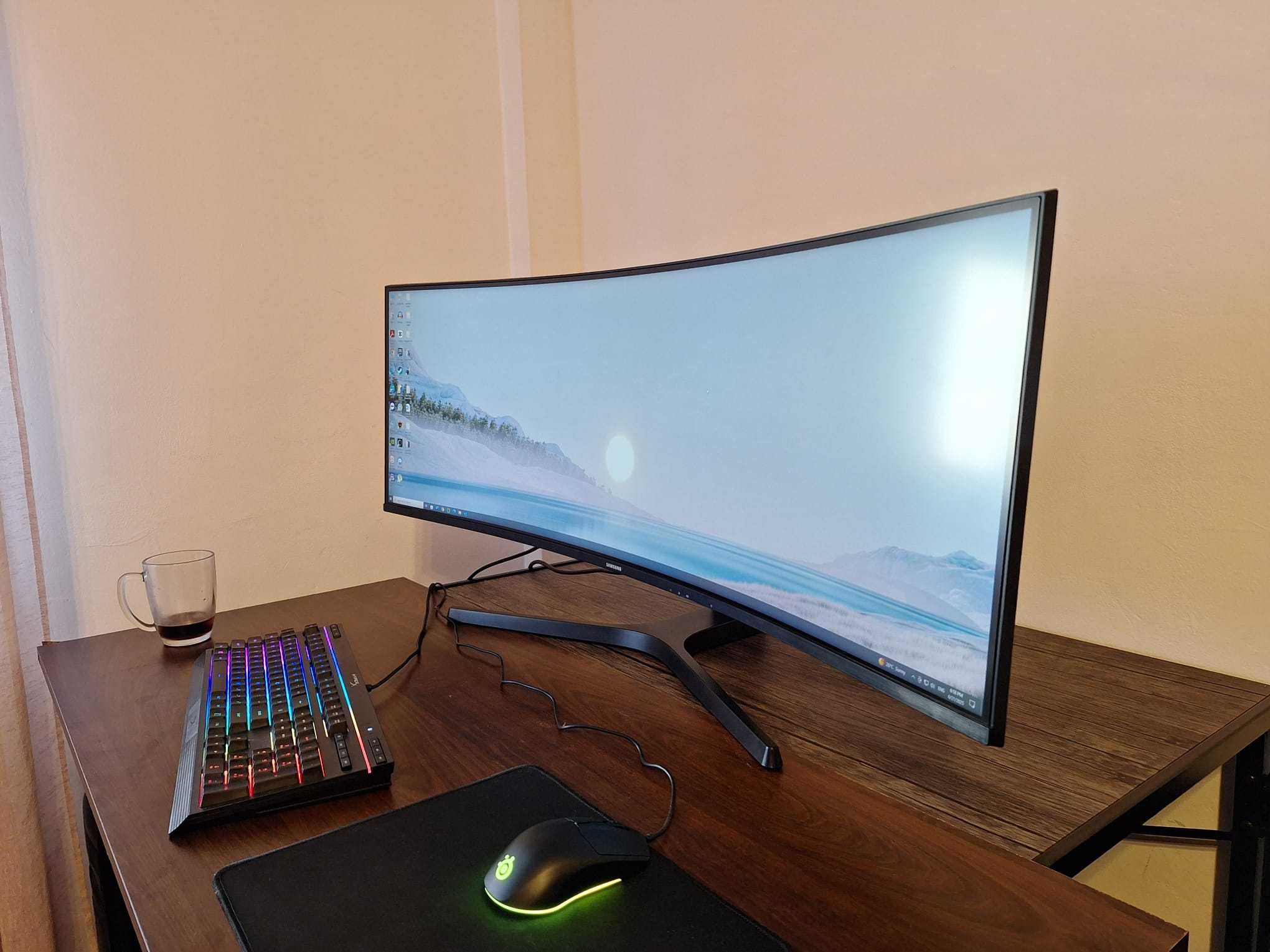 Monitor Samsung Ultra Wide 43inch 120hz LC43J890DKUXEN