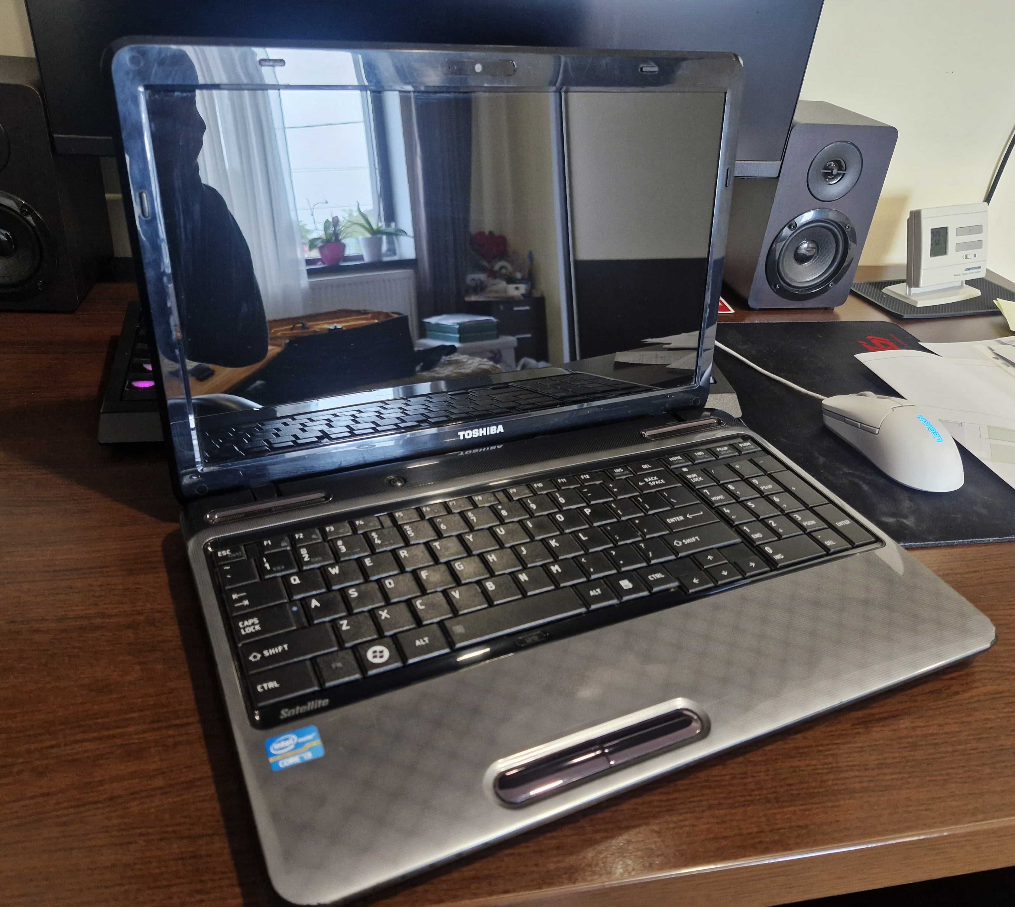 Laptop Toshiba - Intel I3, 8gb ram, SSD