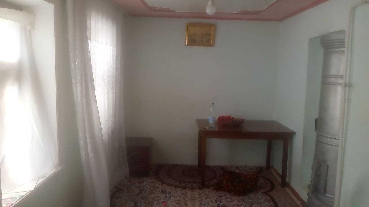дом, 1 Горбольница, 1.5 сотки, 4 комн. без ремонта,фасад 10 м