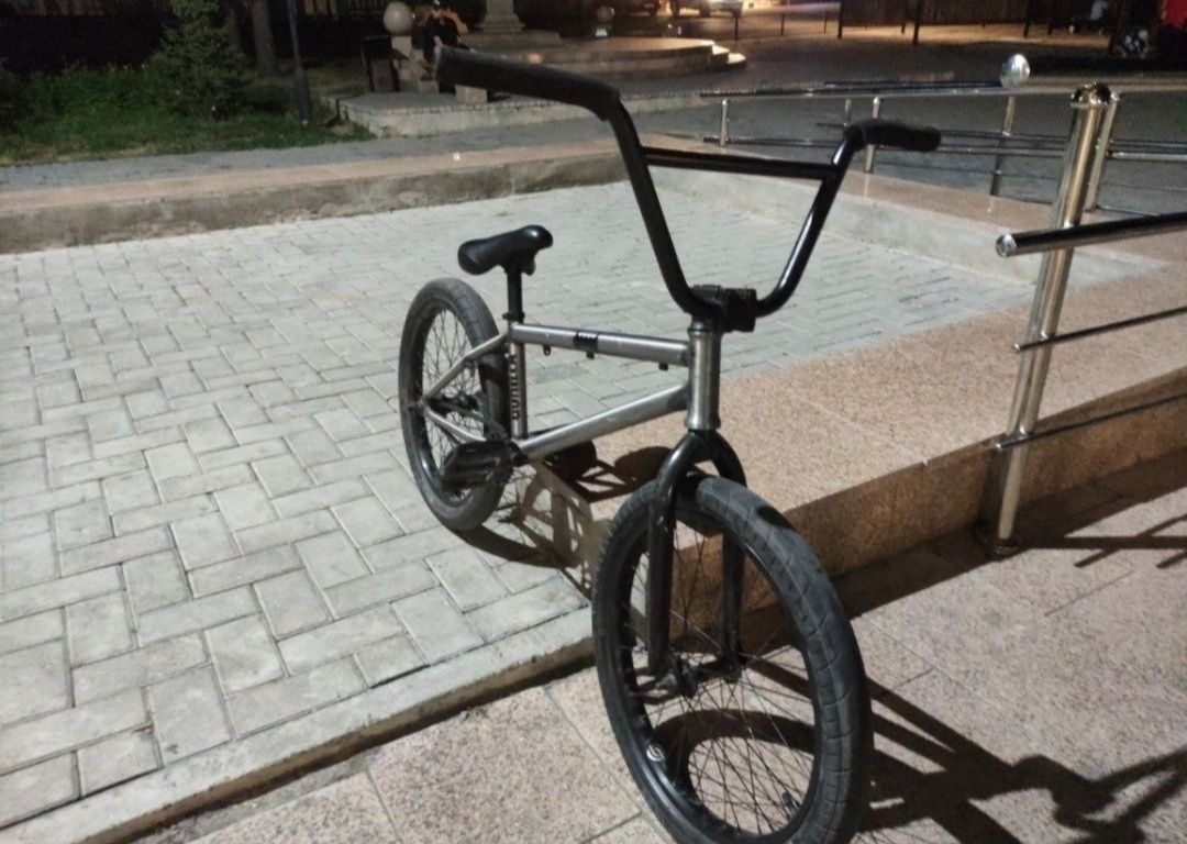 BMX трюкавой велосипед