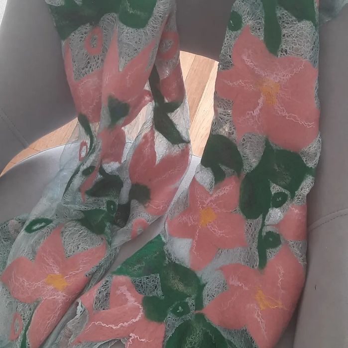 Шарфы на натуральном шелке