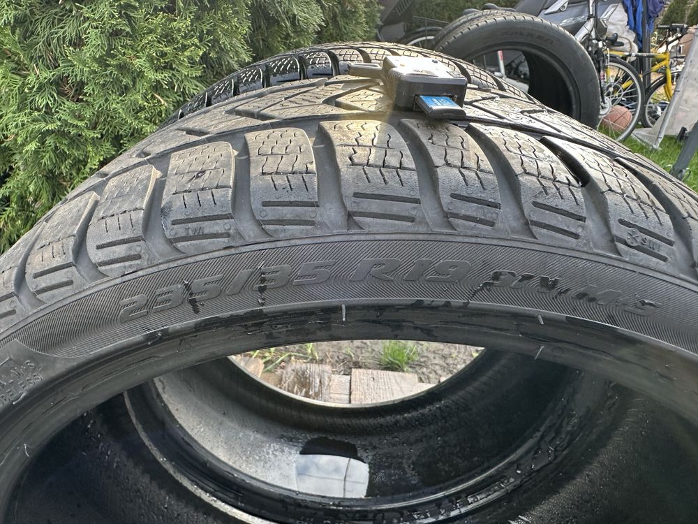 Летни гуми 235/45/19