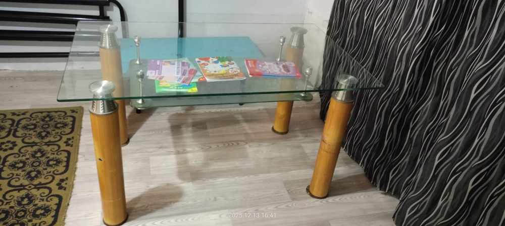 Продам стол кухонный