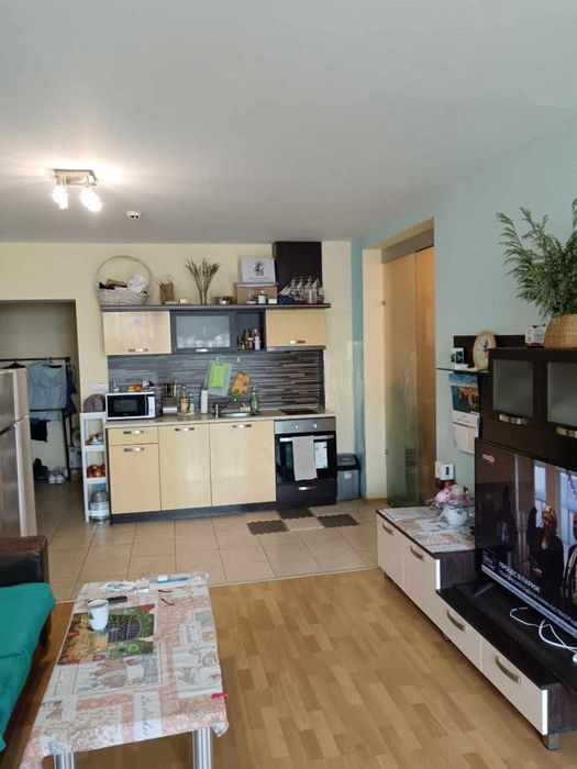 Тристаен апартамент в гр. Поморие