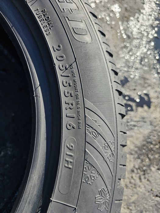 205 55 16 dunlop m+s