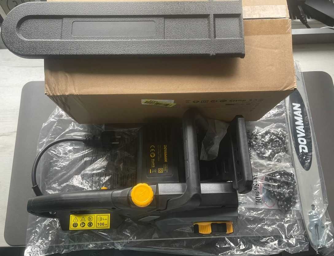 Drujba electrica DOVAMAN 2400W, SDS, bară, lanț 40 cm - 4 bucati stoc