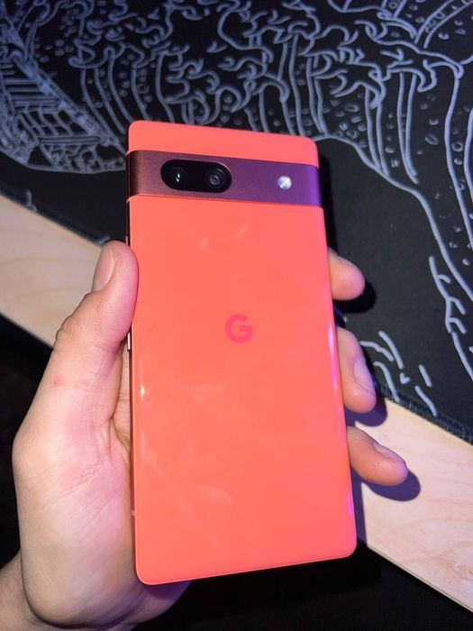 Продам pixel 7a orange