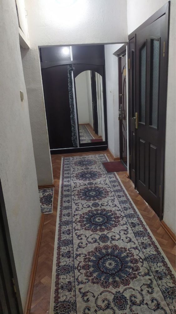 sergli yarmirka  bozor yonida