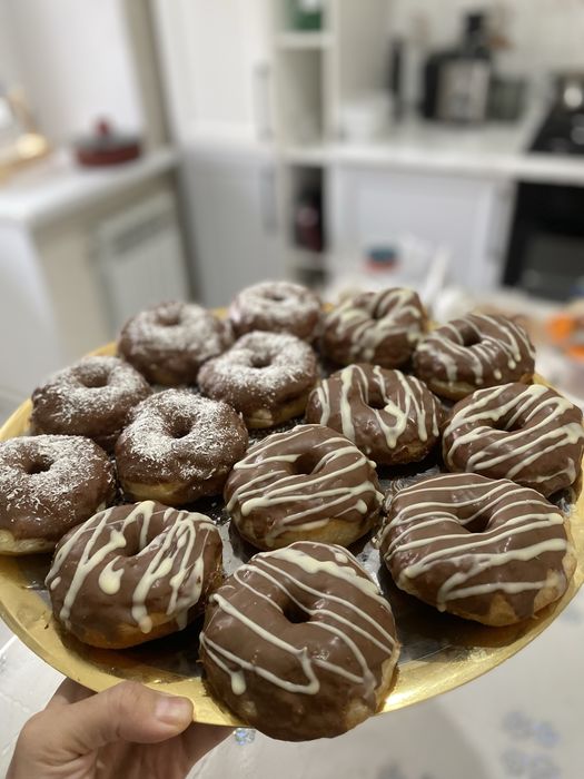 Продаются свежие домашние пончики