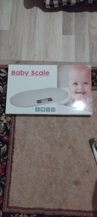 Vând cântar pentru nou născuți