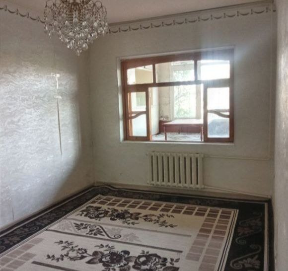 Ижарага уй берилади кора камиш  2 хона  300& 2 этаж ойла боллар кизлар