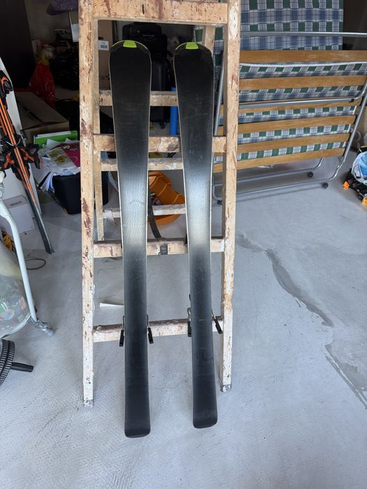 Комлект ски, със ски обувки за 9/10 годишно дете