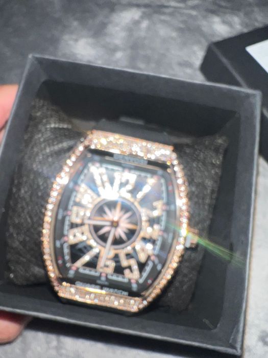 Унисекс Часовник с кристали RichhM