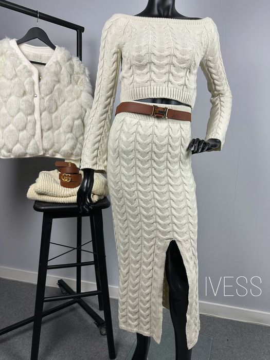 Дамски сет плетен пола с блуза два модела