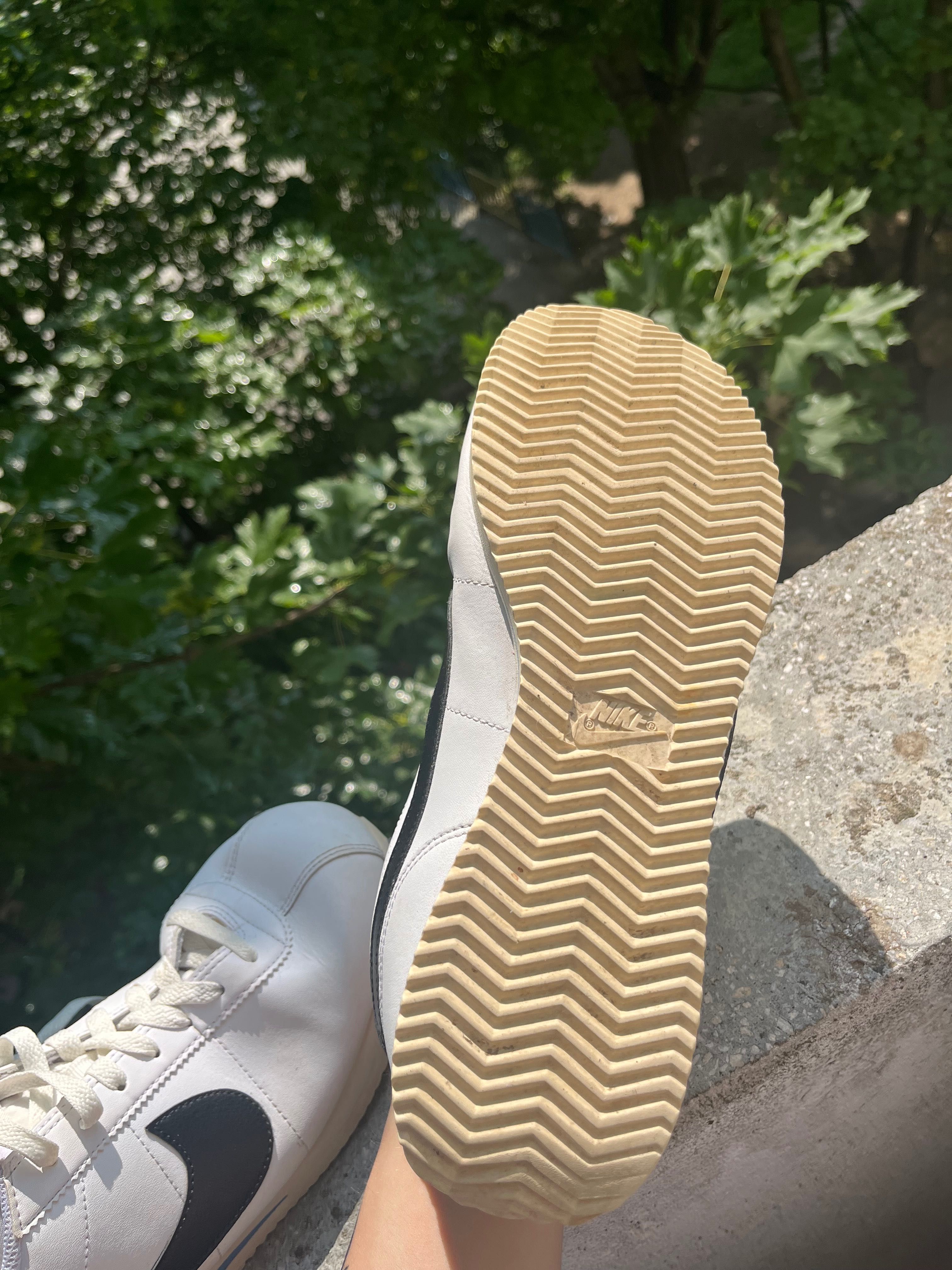 Маратонки nike cortez.