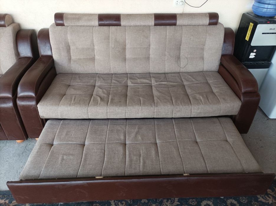 Продается диван + 2 кресла