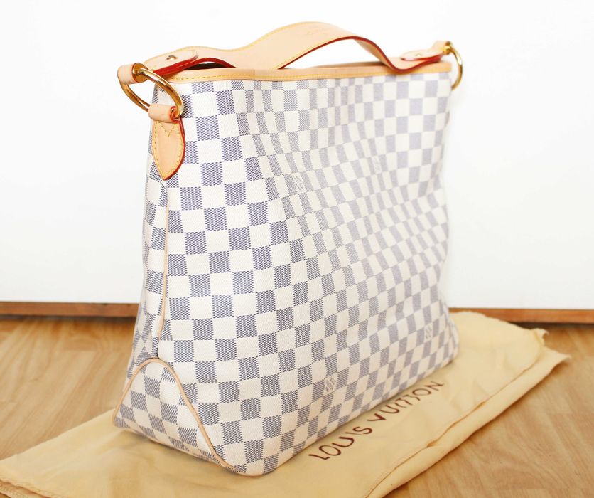 Дамската чанта Louis Vuitton Delightful