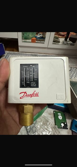Сатылады Реле давления DANFOS и даьчик температуры воздуха SAUTER