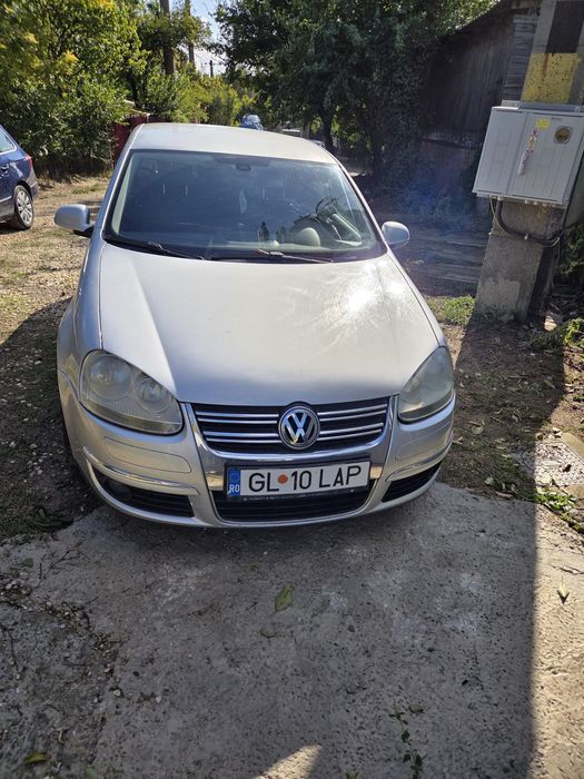 Vând vw jetta anul 2008