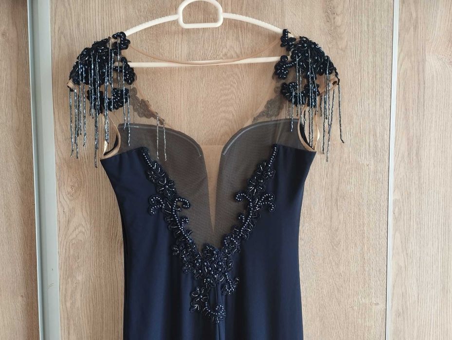 Стилна бална рокля