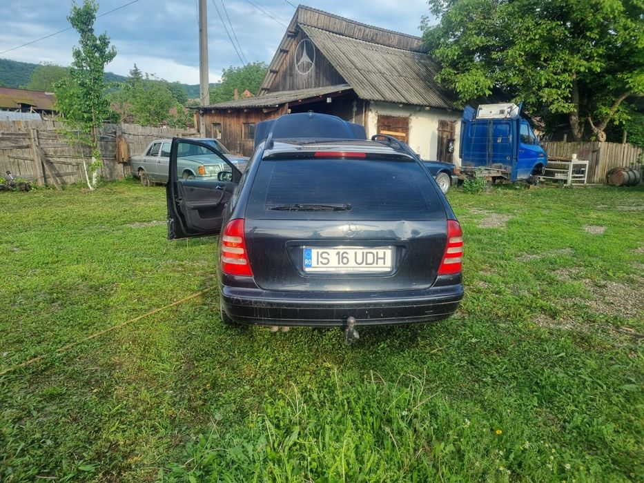 Dezmembrez Mercedes C180 Kompressor W203/S203